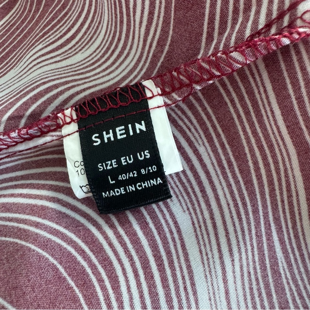 SHEIN Maroon and White Swirl Short Sleeve Top - Picture 3 of 4
